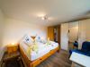 Schlafzimmer-Doppelbett-2